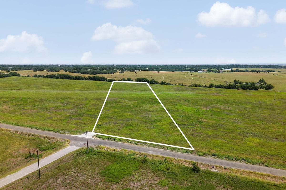 1138 County Road 153 - Lot 6 - front exterior - Luxury lot in Weir View Estates, Georgetown, TX