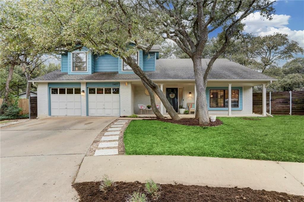 View 11407 Calle Verde Cv in Balcones Woods Sec 06-A 11407 Calle Verde Cv - front exterior - Luxury home in Balcones Woods Sec 06-A, Austin, TX