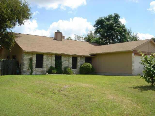 View 11407 Walnut Ridge Dr in Walnut Ridge 02 11407 Walnut Ridge Dr - front exterior - Luxury home in Walnut Ridge 02, Austin, TX