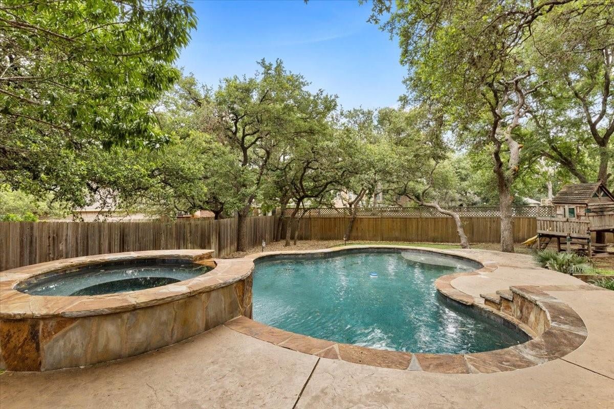 View 11413 Georgian Oaks Dr in Circle C Ranch 11413 Georgian Oaks Dr - front exterior - Luxury home in Circle C Ranch, Austin, TX