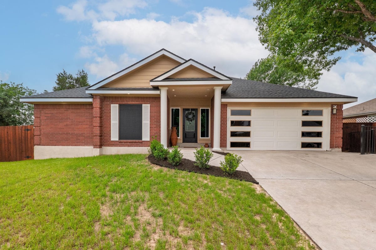 View 11418 Birchover Ln in Harris Branch Ph 01-A Sec 03 11418 Birchover Ln - front exterior - Luxury home in Harris Branch Ph 01-A Sec 03, Austin, TX