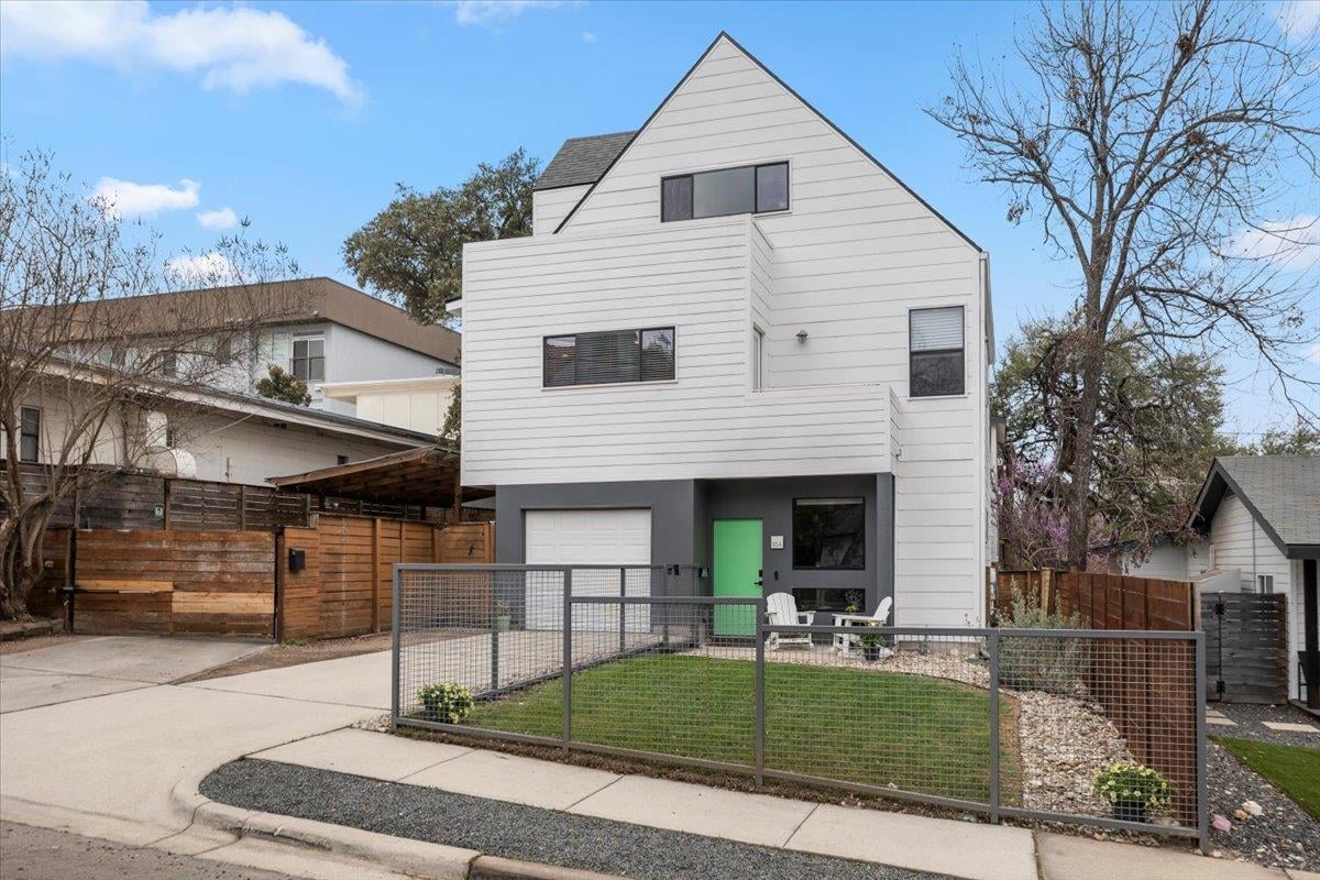 View 115 Havana St Unit #A in Brinwood 115 Havana St Unit #A - front exterior - Luxury home in Brinwood, Austin, TX