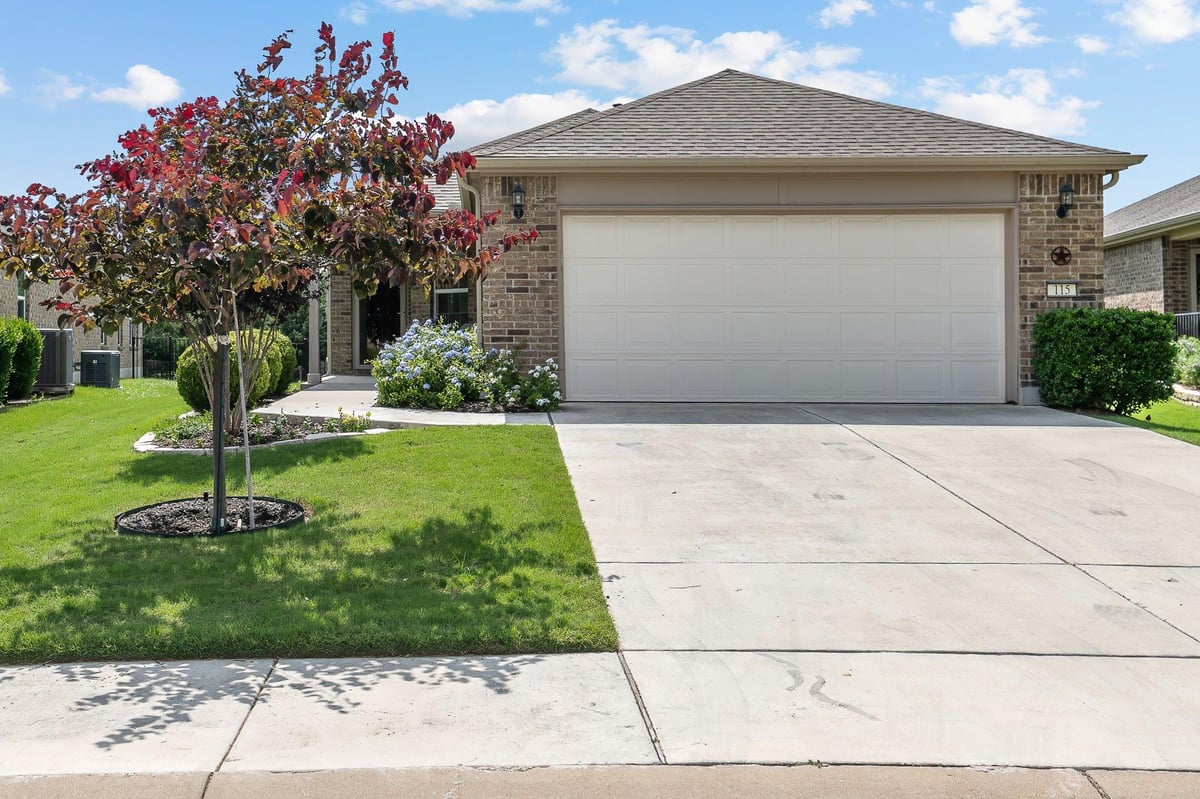 115 Paint Creek LN - front exterior - Luxury home in Sun City Nbrhds 81 82, Georgetown, TX
