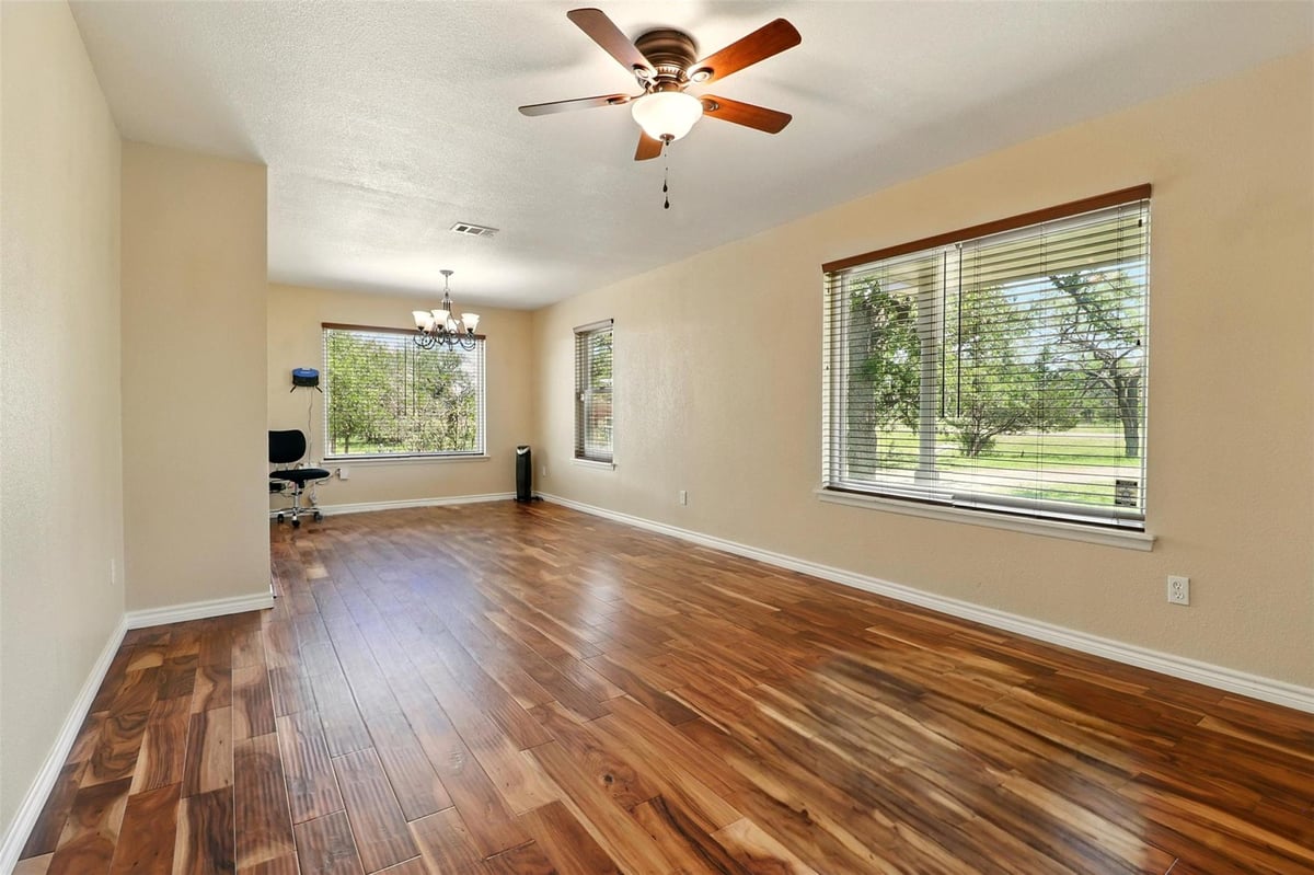 Kitchen at 115 Saddlehorn - 3 bed 2 bath home