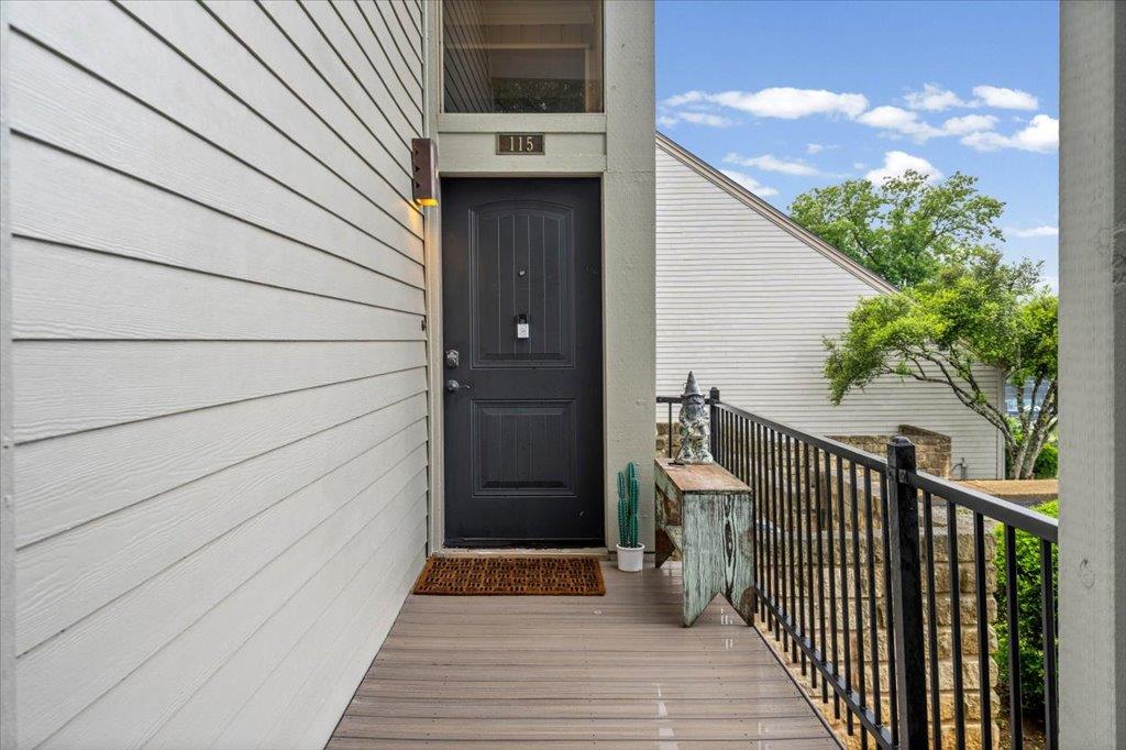 Primary bedroom at 115 World Of Tennis Sq - 3 bed 3 bath home