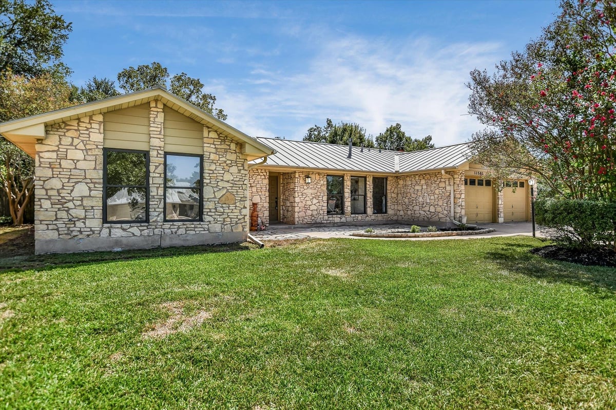 View 11501 Buckingham RD in Great Hills 11501 Buckingham RD - property photo 1 - Luxury home in Great Hills, Austin, TX