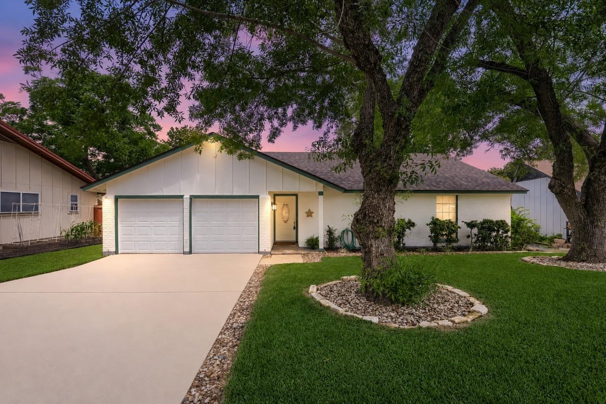 View 11505 Natrona CV in Mesa Park Sec 04 11505 Natrona CV - front exterior - Luxury home in Mesa Park Sec 04, Austin, TX