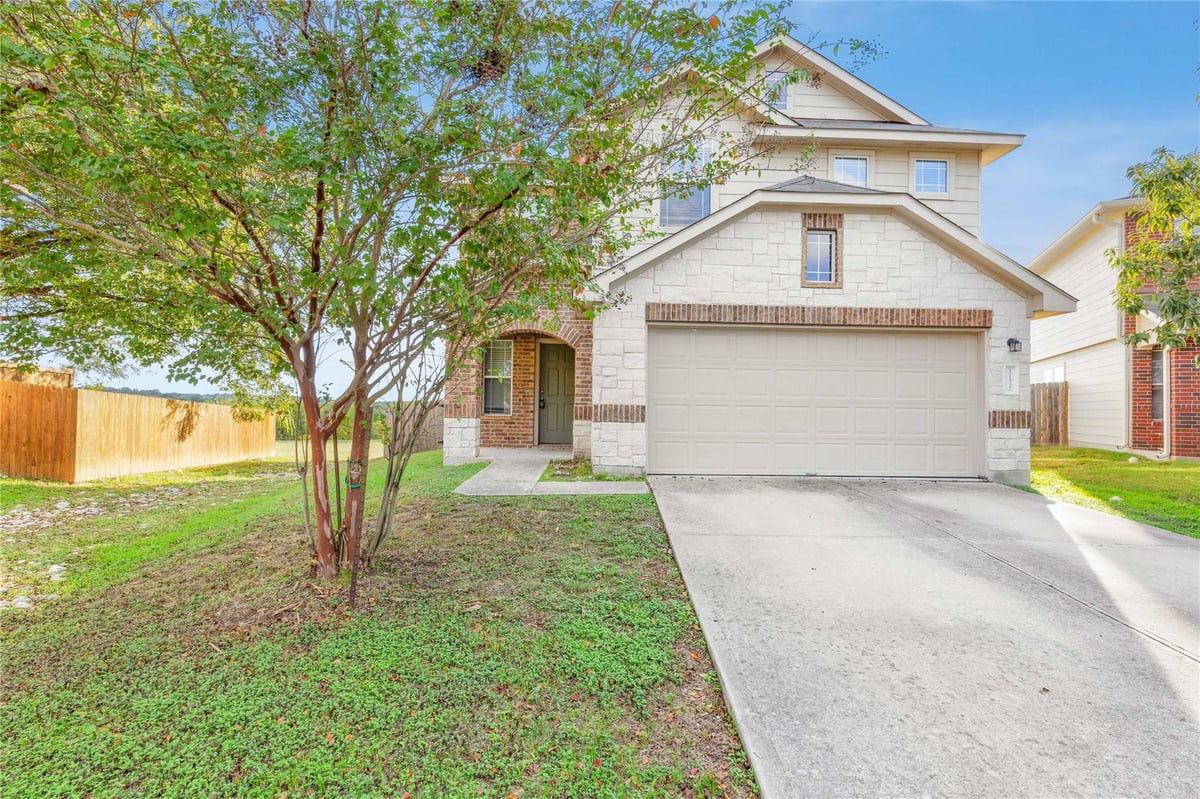 View 11532 Ashbrook Dr in Ashbrook 11532 Ashbrook Dr - property photo 1 - Luxury home in Ashbrook, Manchaca, TX