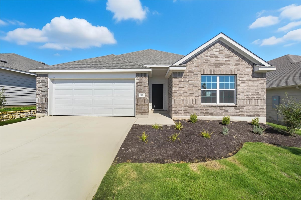 View 116 Crow Valley Dr in Hunters Glen 116 Crow Valley Dr - front exterior - Luxury home in Hunters Glen, Jarrell, TX
