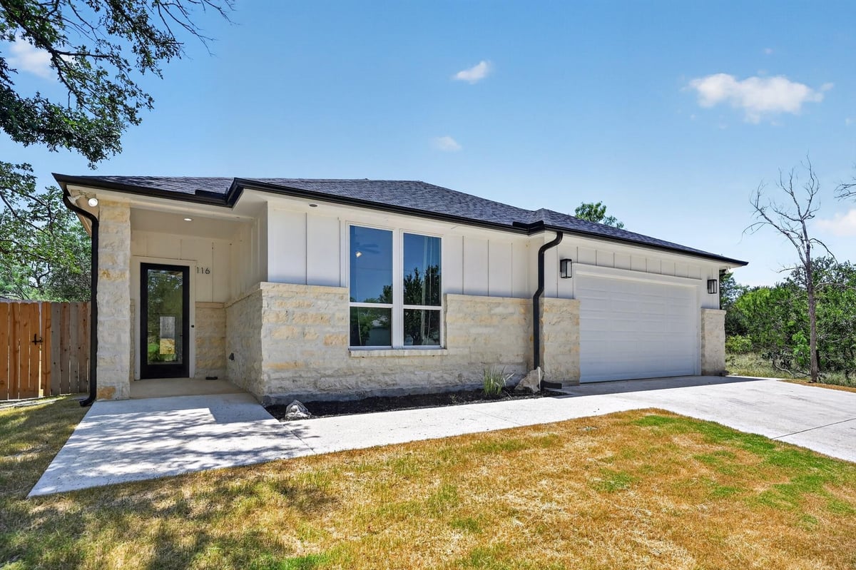 View 116 E Hickory DR in Live Oak 116 E Hickory DR - front exterior - Luxury home in Live Oak, Granite Shoals, TX