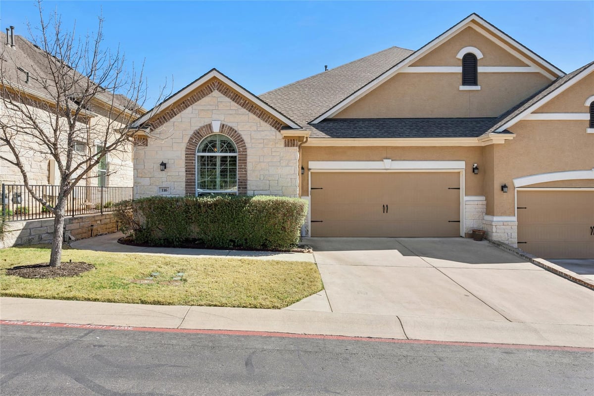 116 Evolutions Path - front exterior - Luxury home in The Vistas of Lakeway, Lakeway, TX