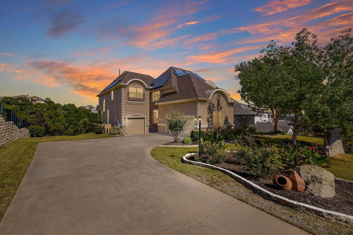 View 116 Vailco LN in Ridge At Alta Vista 116 Vailco LN - property photo 1 - Luxury home in Ridge At Alta Vista, Austin, TX