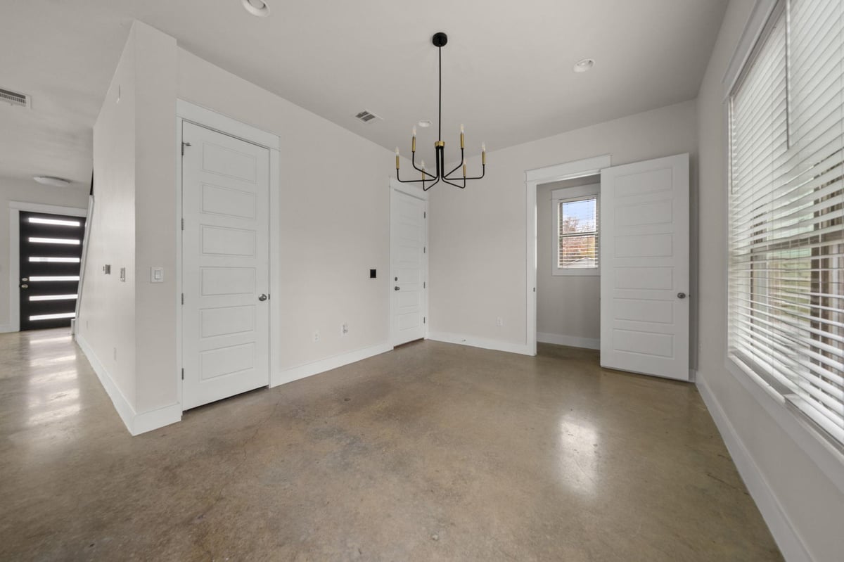 Living area - 1160 Nickols Ave Unit #A Living area at 1160 Nickols Ave Unit #A - 3 bed 2 bath home