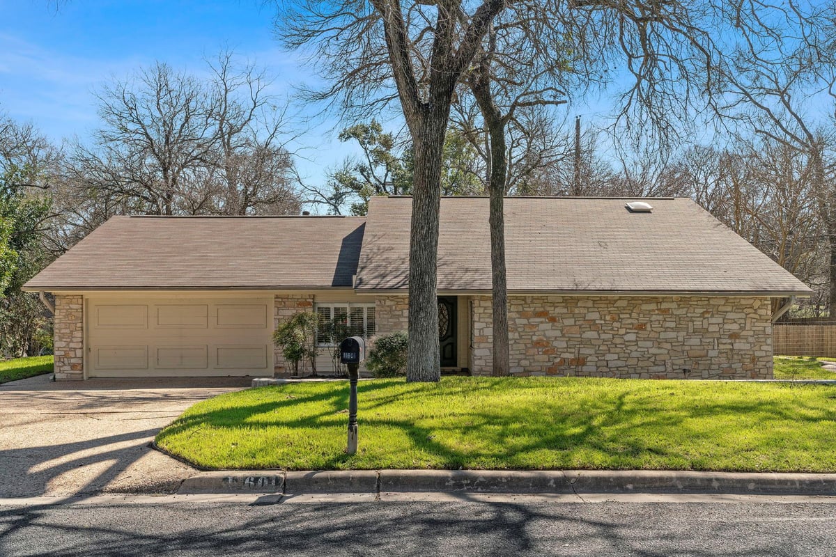 View 11601 Eubank DR in Austin 11601 Eubank DR - property photo 1 - Luxury home in Austin, Austin, TX