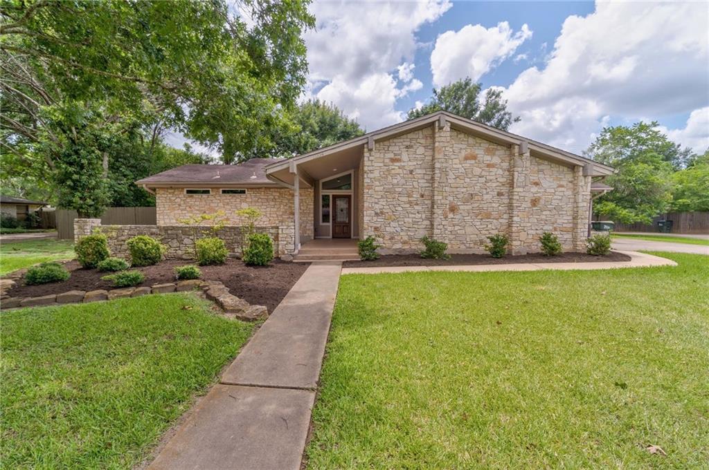View 11604 Sundown Trl in Shady Hollow Add Sec 02 Ph 01 11604 Sundown Trl - front exterior - Luxury home in Shady Hollow Add Sec 02 Ph 01, Austin, TX