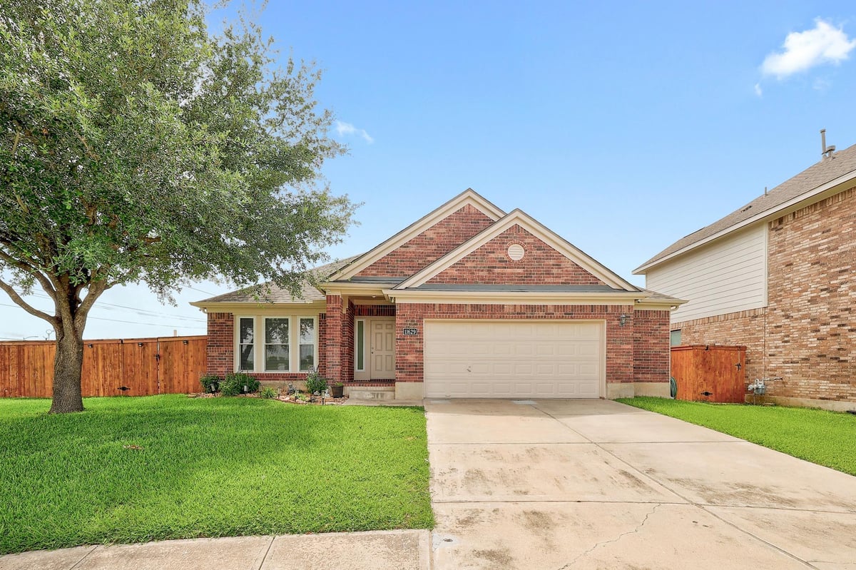 View 11629 Glen Knoll DR in Shadowglen Ph 01 Sec 07 11629 Glen Knoll DR - front exterior - Luxury home in Shadowglen Ph 01 Sec 07, Manor, TX