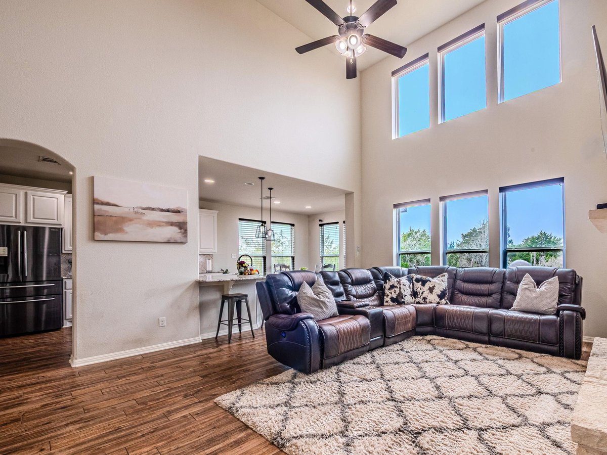 Living area at 117 Arbor Point Dr - 4 bed 3 bath home