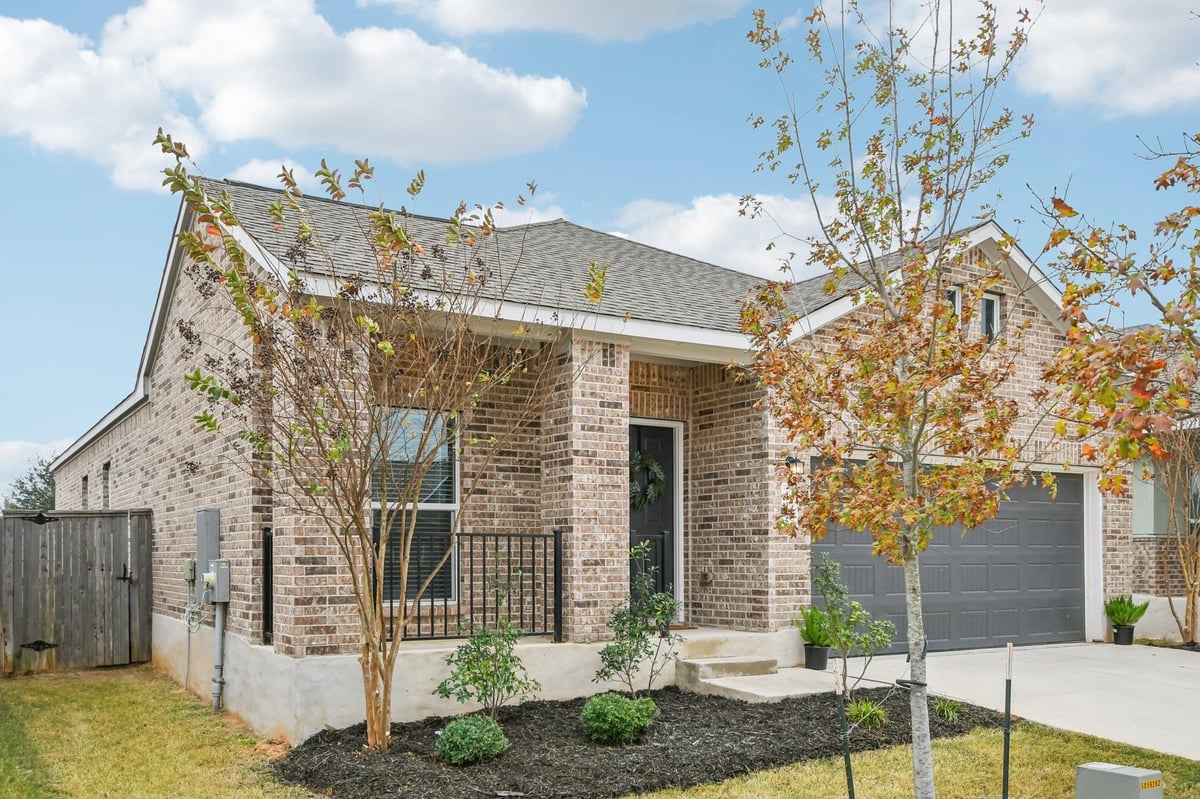 View 117 Badillo Way in The Colony Mud 1A, Sec 2B 117 Badillo Way - front exterior - Luxury home in The Colony Mud 1A, Sec 2B, Bastrop, TX