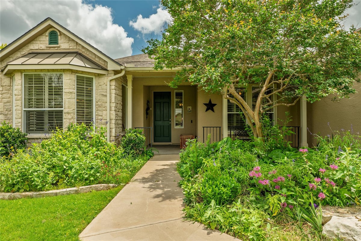 117 Blazing Star Dr - front exterior - Luxury home in Sun City, Georgetown, TX