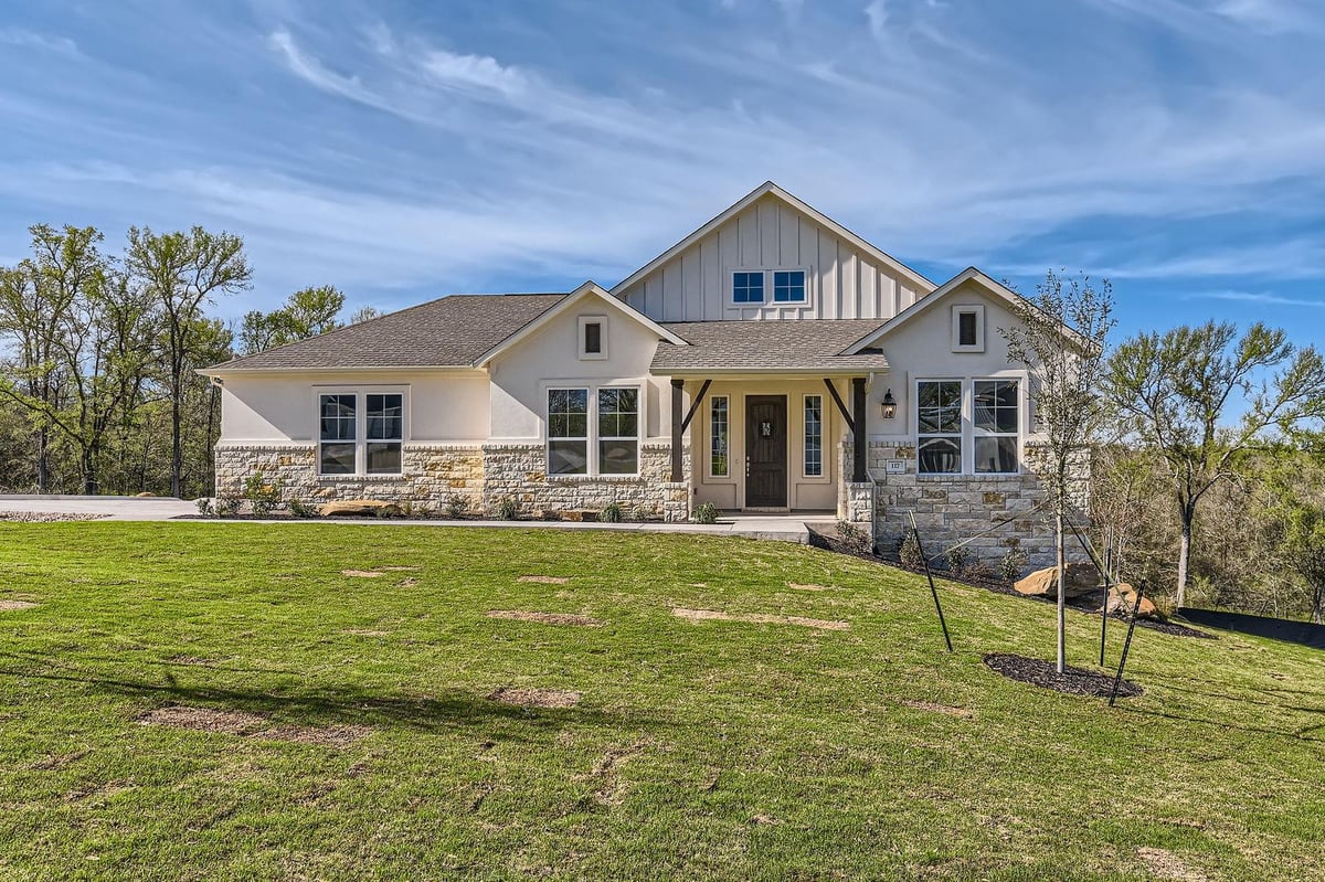 Living area at 117 Booted Eagle Claw Cv - 3 bed 2 bath home