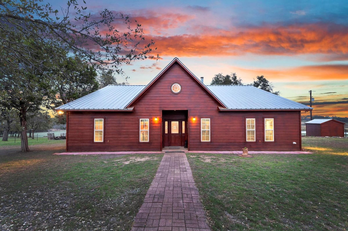View 117 County Road 407 in PTOF 3 117 County Road 407 - front exterior - Luxury home in PTOF 3, Spicewood, TX