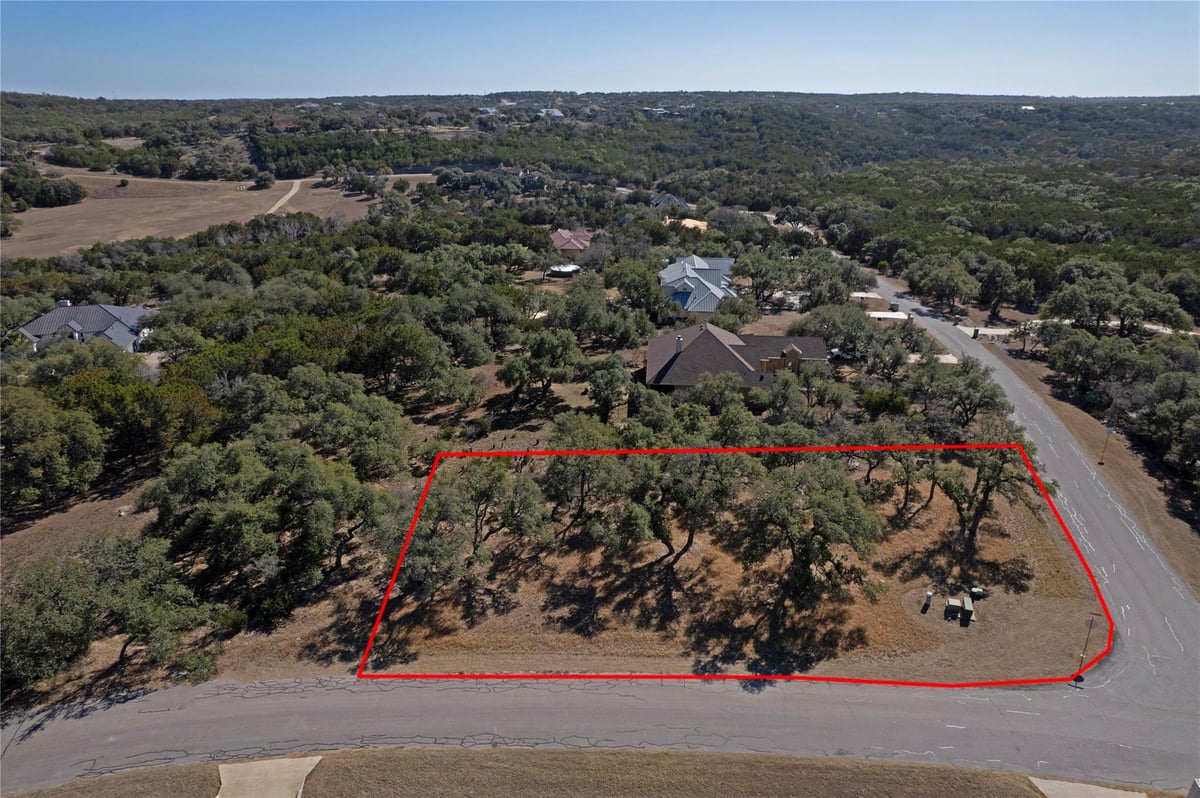 117 Covered Bridge Dr - front exterior - Luxury lot in La Ventana Ph 6, Driftwood, TX