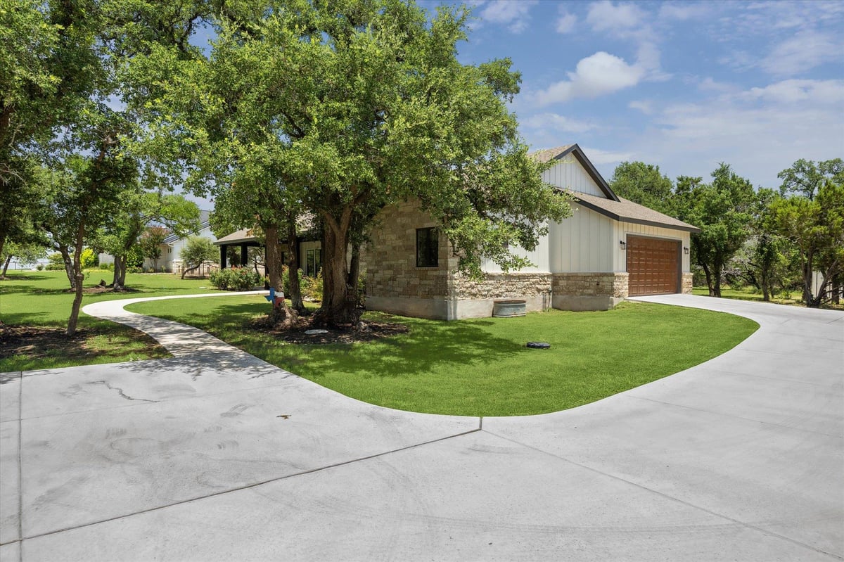 Living area at 117 Esperanza Petal Pass - 3 bed 2 bath home