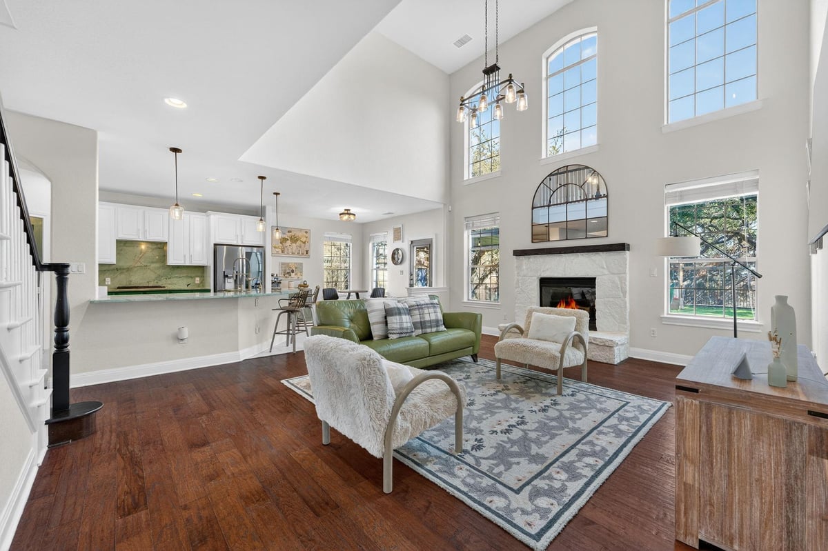 Living area at 117 Lakota Pass - 5 bed 3 bath home