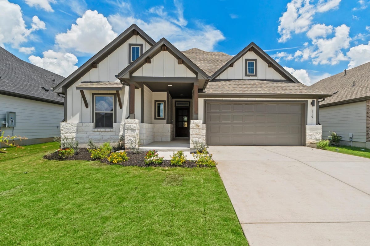 View 117 Malibu in Prairie Winds 117 Malibu - front exterior - Luxury home in Prairie Winds, Hutto, TX