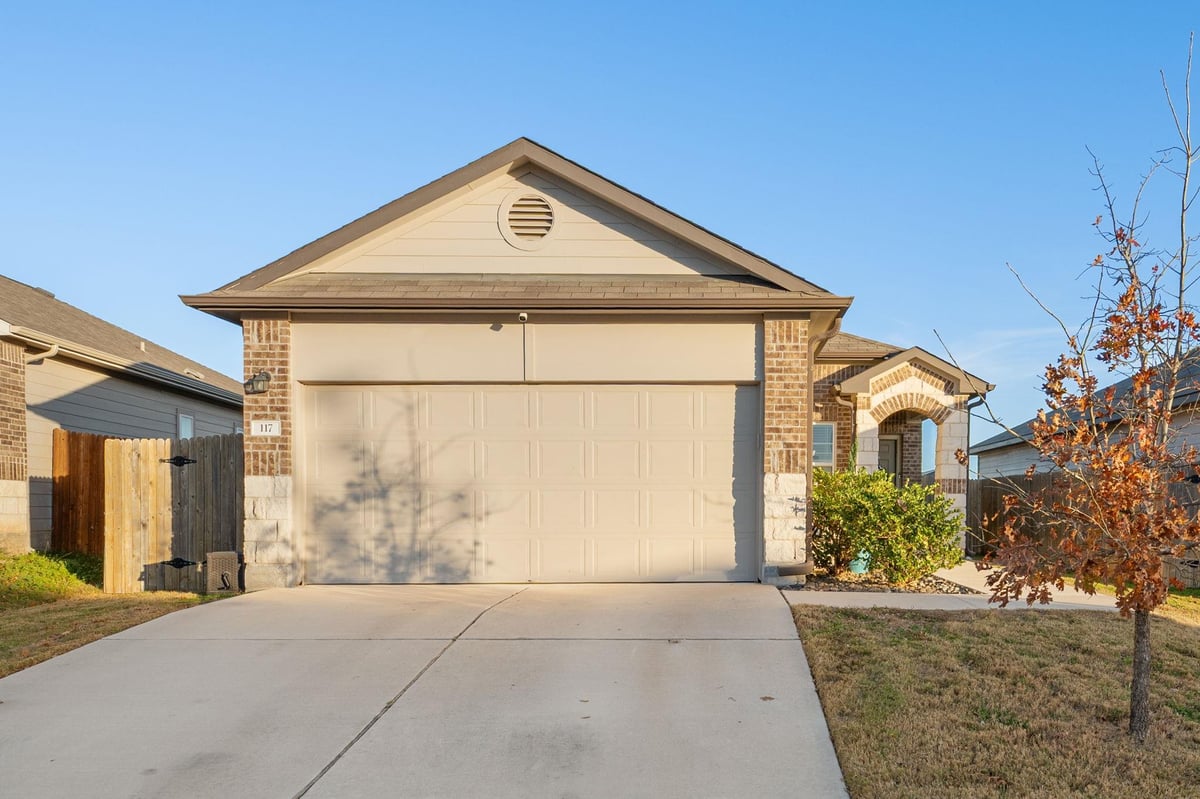 View 117 Presidential Path in Liberty Parke Sub Ph Ii 117 Presidential Path - front exterior - Luxury home in Liberty Parke Sub Ph Ii, Liberty Hill, TX