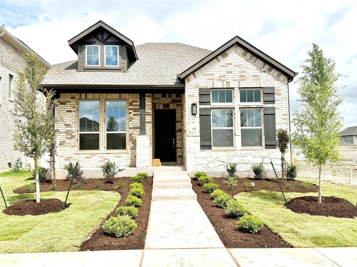 View 117 Royal Fern Rd in Flora 117 Royal Fern Rd - front exterior - Luxury home in Flora, Hutto, TX