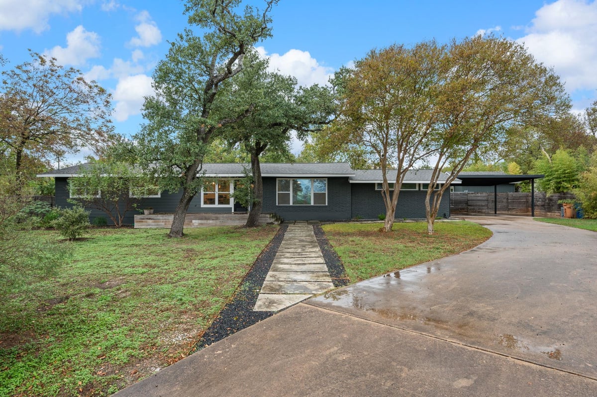 11702 Tedford ST - front exterior - Luxury home in Eubank Acres Sec 01, Austin, TX