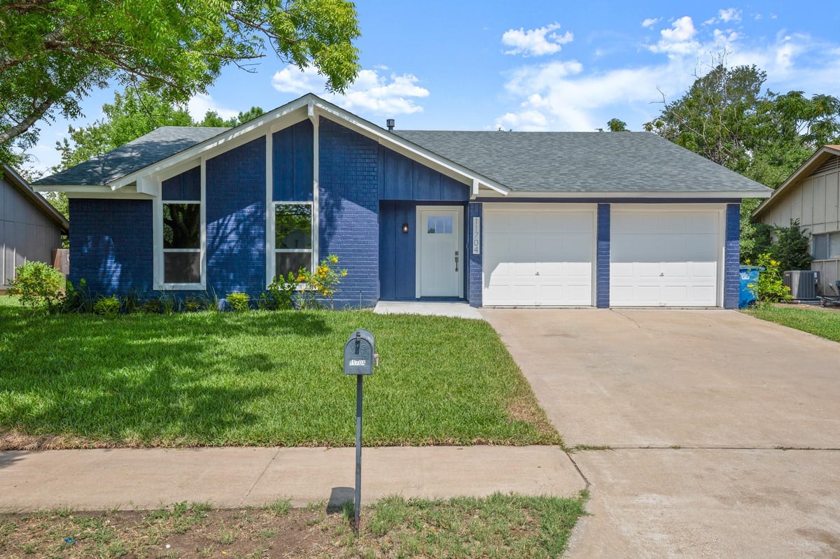 View 11704 Santa Cruz DR in Austin 11704 Santa Cruz DR, photo 1, Austin, Austin, TX