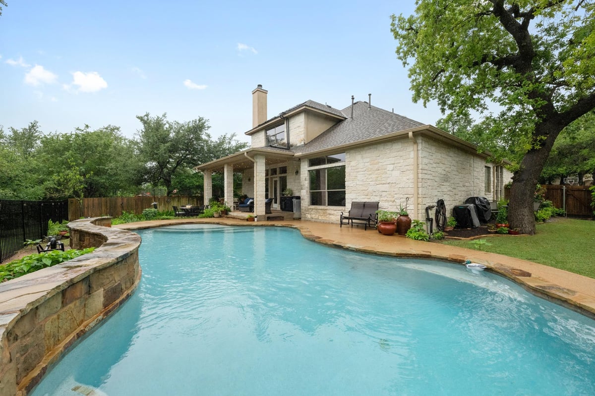 11704 Via Grande Dr - front exterior - Luxury home in Alta Mira Sec 1 At Circle C Ra, Austin, TX