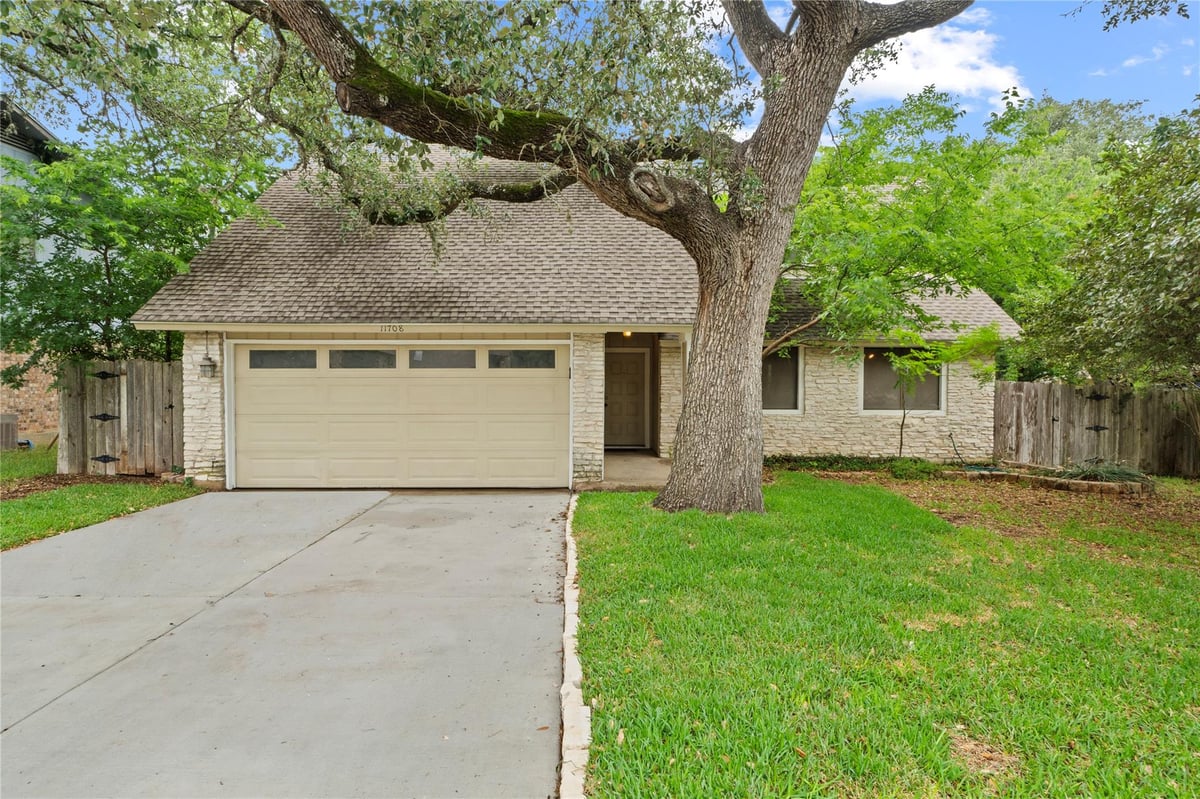 View 11708 Barrington WAY in Great Hills 11708 Barrington WAY - property photo 1 - Luxury home in Great Hills, Austin, TX