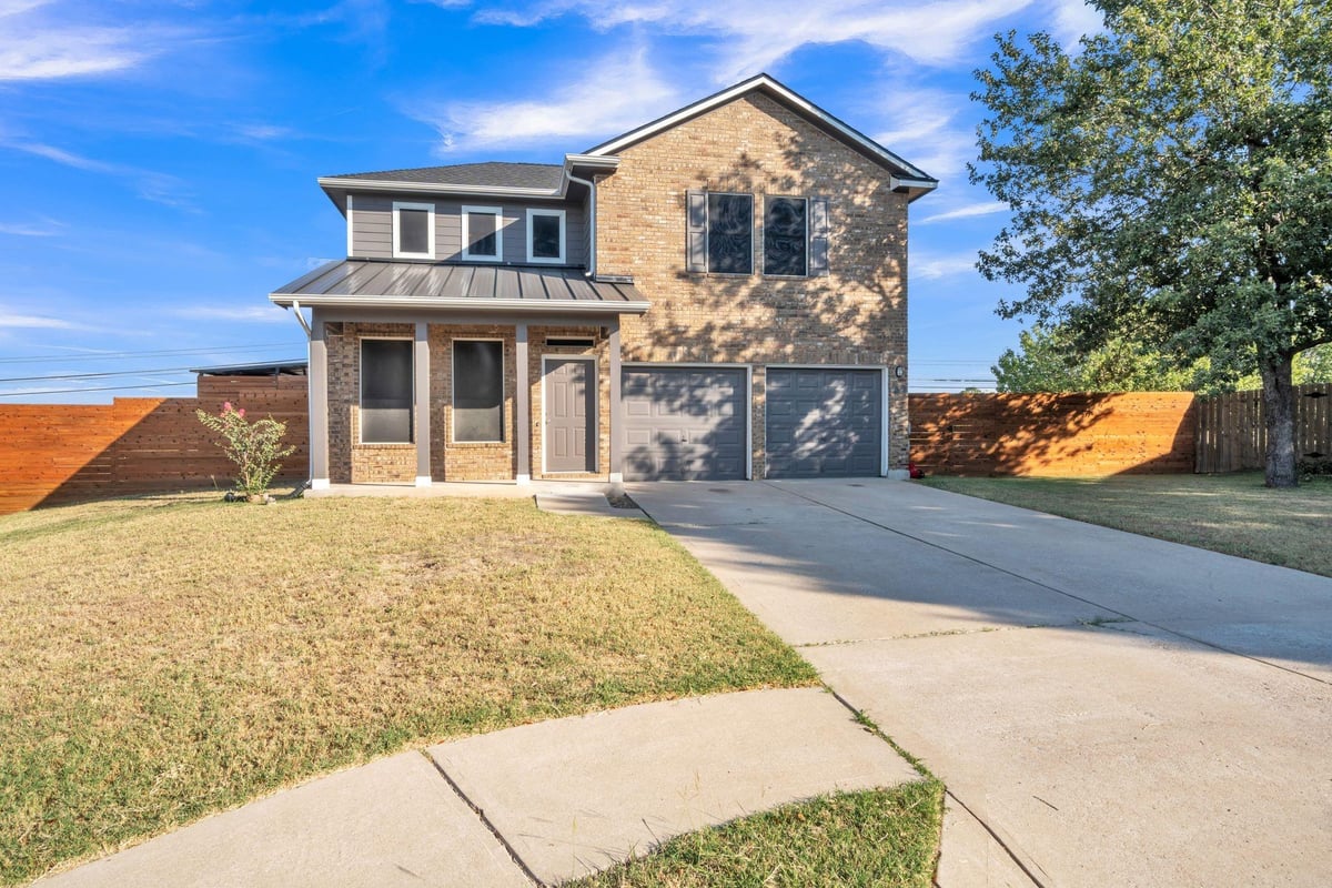 View 11709 Goddard Bluff Cv in Pioneer Crossing West Sec 3 Am 11709 Goddard Bluff Cv - front exterior - Luxury home in Pioneer Crossing West Sec 3 Am, Austin, TX