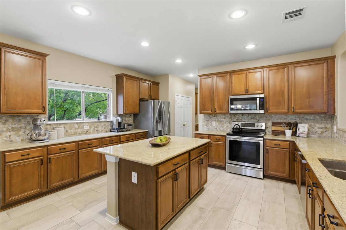 Primary bedroom at 118 Breakaway Rd - 5 bed 3 bath home