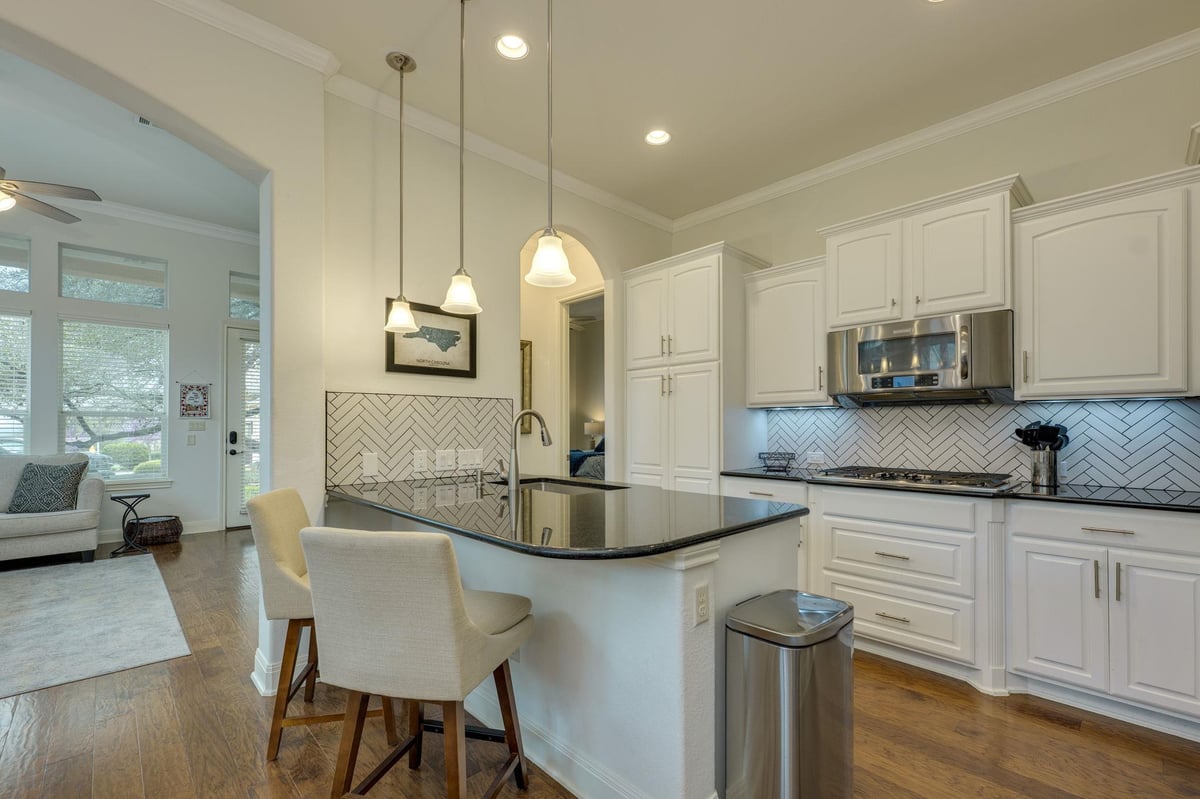 118 Perpetuation Dr - front exterior - Luxury home in Vistas At Lakeway Condo, Austin, TX