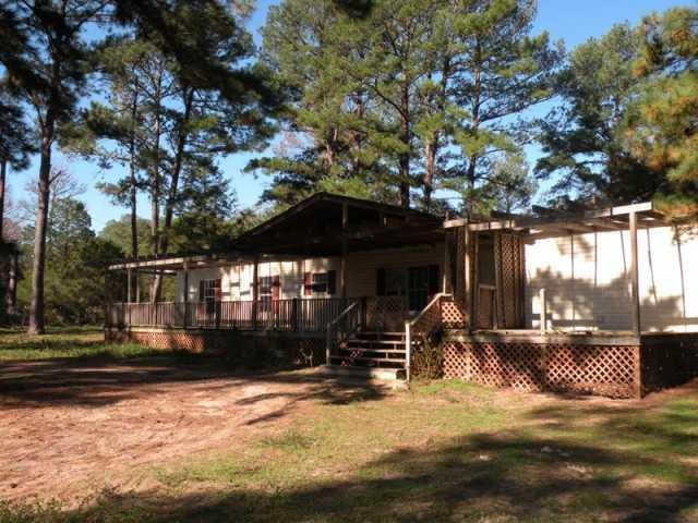 View 118 Pine Valley DR 118 Pine Valley DR - front exterior - Luxury home in Paige, TX