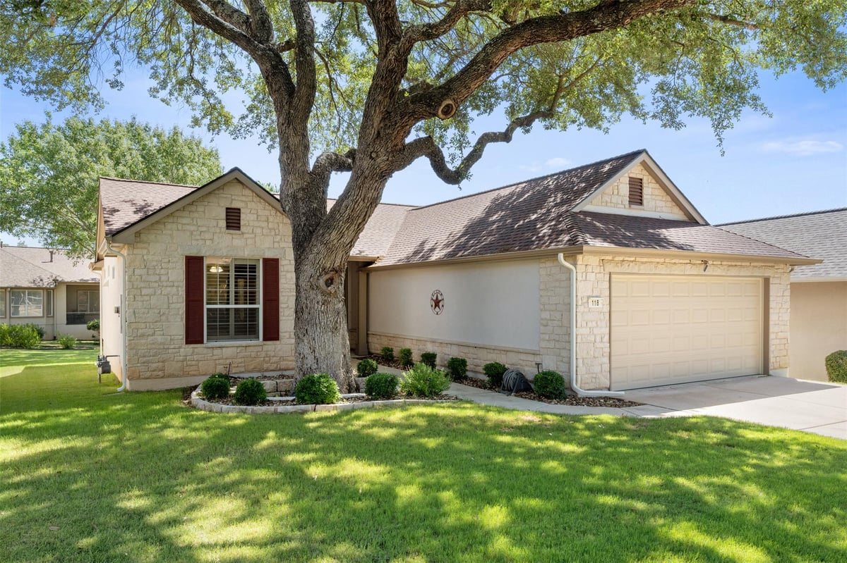 View 118 Purple Sage Dr in Sun City Georgetown Ph 02 Neighborhood 10 Pud 118 Purple Sage Dr - property photo 1 - Luxury home in Sun City Georgetown Ph 02 Neighborhood 10 Pud, Georgetown, TX