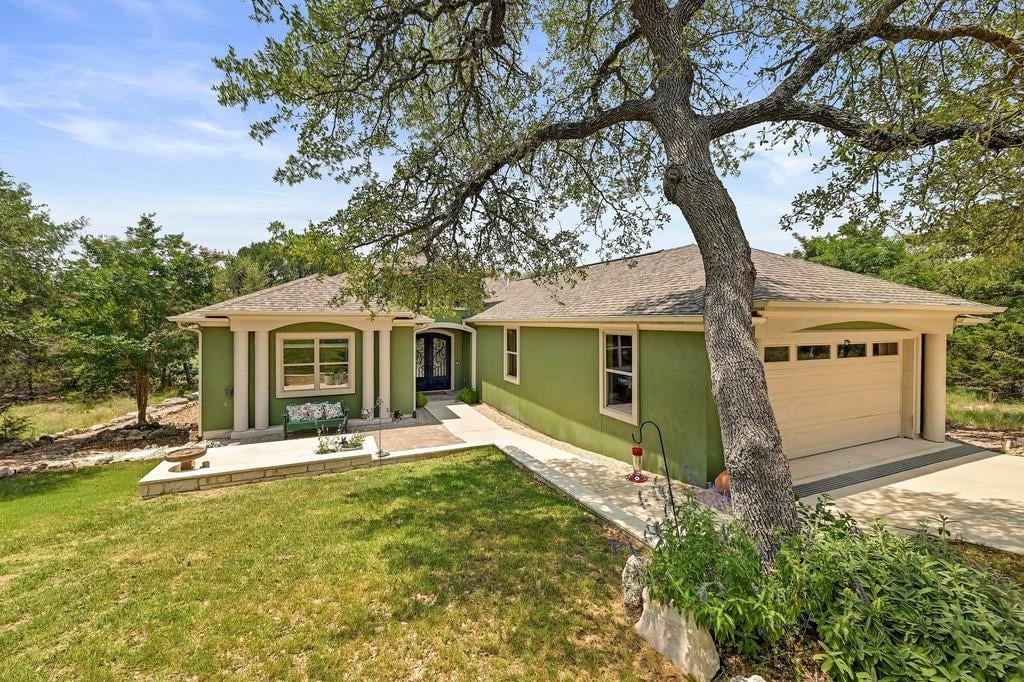 View 118 S John Bird in Rockin J Ranch 118 S John Bird - property photo 1 - Luxury home in Rockin J Ranch, Blanco, TX