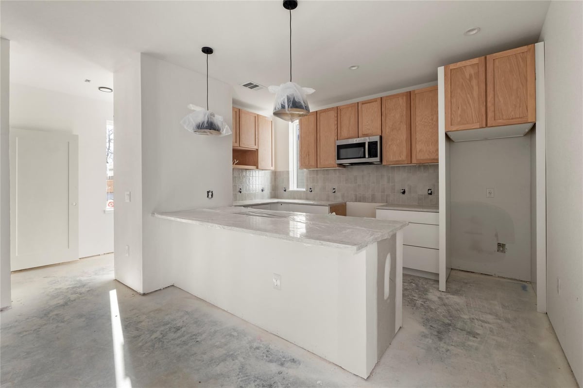 Living area at 1180 Lott Ave - 2 bed 2 bath home