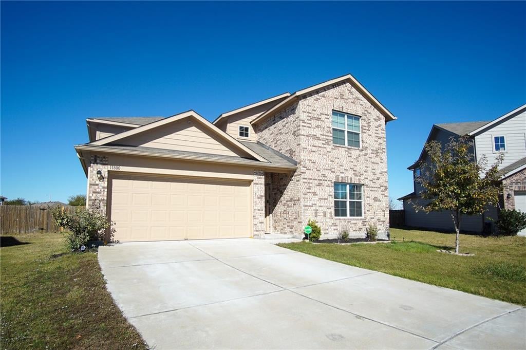 11800 Jamie DR - front exterior - Luxury home in Stonewater Ph 2, Manor, TX