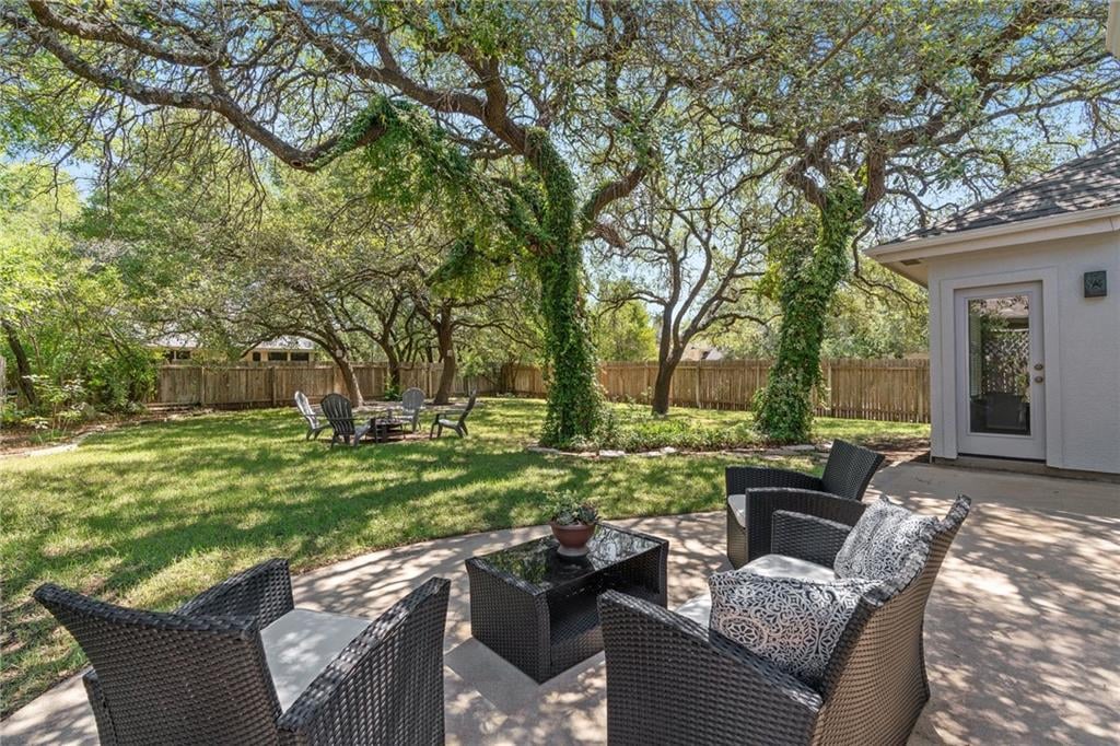 View 11800 Watercrest CT in Lake Pointe 11800 Watercrest CT - front exterior - Luxury home in Lake Pointe, Austin, TX