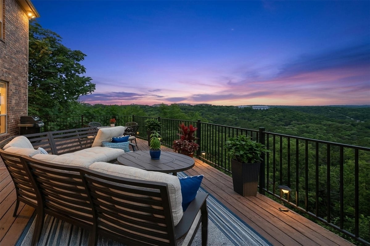 View 11804 Vista Verde CV in View At Steiner Ranch 11804 Vista Verde CV - property photo 1 - Luxury home in View At Steiner Ranch, Austin, TX