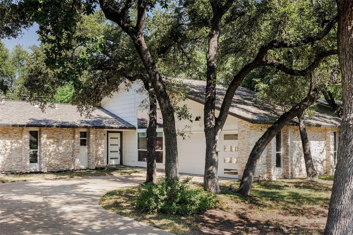 View 11808 Broad Oaks Dr in Oak Forest Sec 01 11808 Broad Oaks Dr - front exterior - Luxury home in Oak Forest Sec 01, Austin, TX