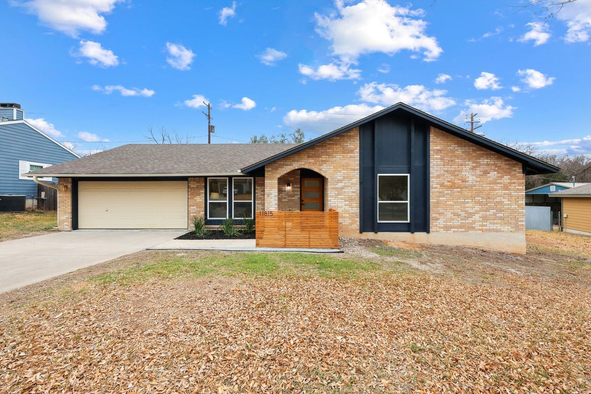 View 11815 Eubank DR in Gracywoods Sec 02 11815 Eubank DR - front exterior - Luxury home in Gracywoods Sec 02, Austin, TX