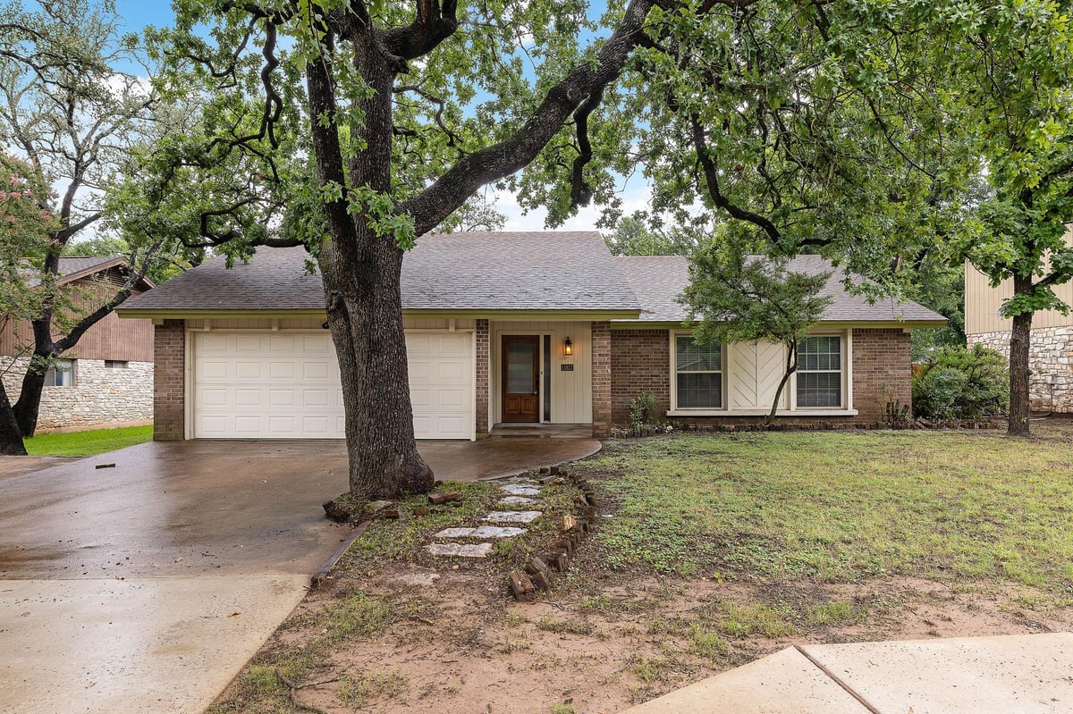 View 11817 Millwright PKWY in Woodland Village Anderson Mill Sec 02 Ph 01 11817 Millwright PKWY - front exterior - Luxury home in Woodland Village Anderson Mill Sec 02 Ph 01, Austin, TX