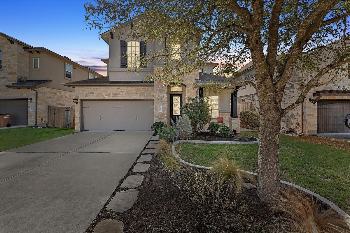 View 11817 Quintana Cv in Circle C - Esquel Ph 1 Sec 4 11817 Quintana Cv - front exterior - Luxury home in Circle C - Esquel Ph 1 Sec 4, Austin, TX