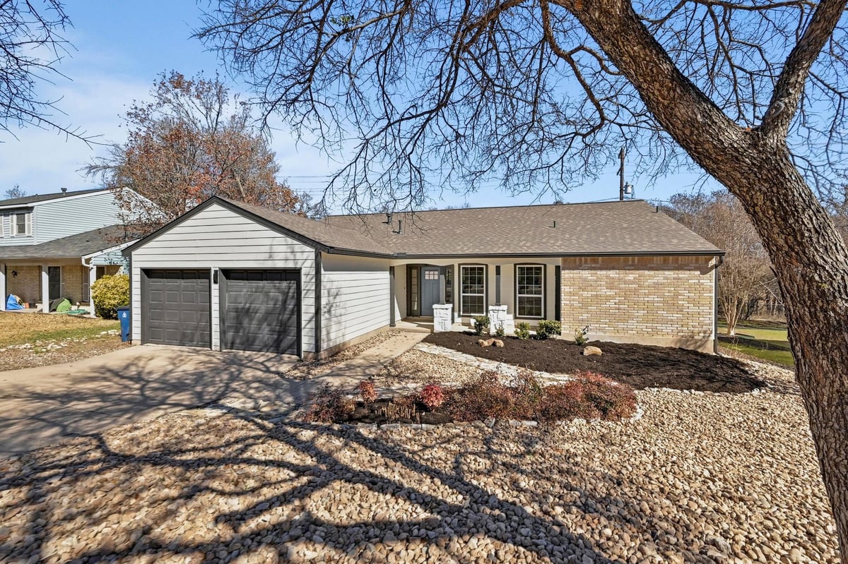 View 11837 Eubank DR in Gracywoods Sec 02 11837 Eubank DR - front exterior - Luxury home in Gracywoods Sec 02, Austin, TX